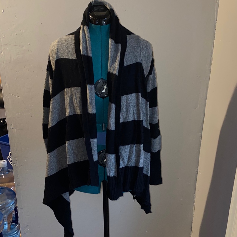Mossimo Supply Co. Bold Black and Gray Cardigan